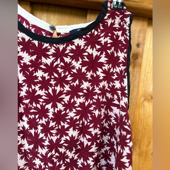 Madewell Burgundy and‎ White Leaf Print Top - Picture 3 of 5